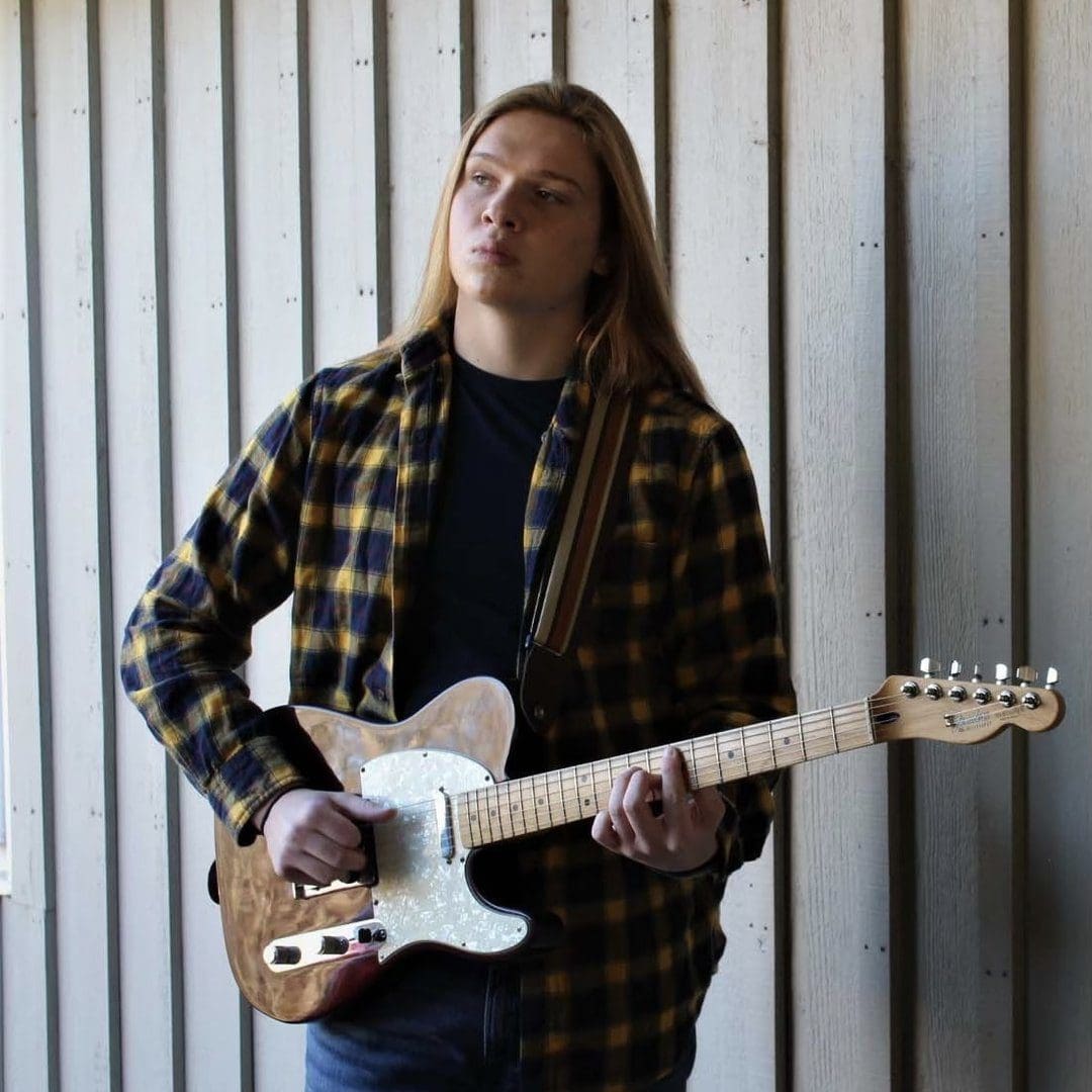 Andrew Carpenter Live at Levi's On The Lake