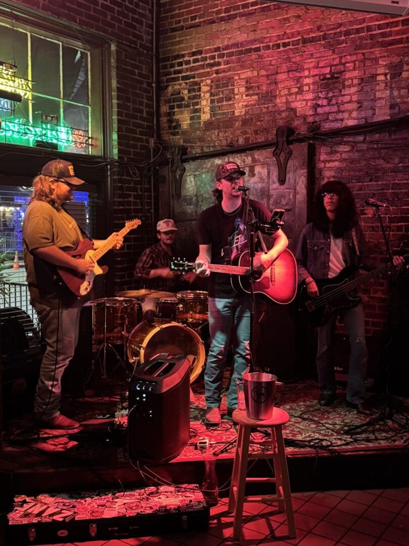 Hunter Montgomery Band live at Crawfish Warehouse