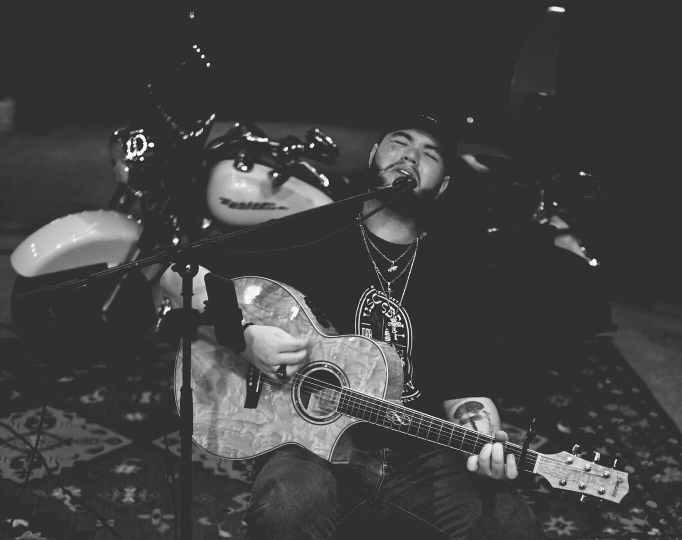 Will Paustian live at Tin Roof Birmingham AL