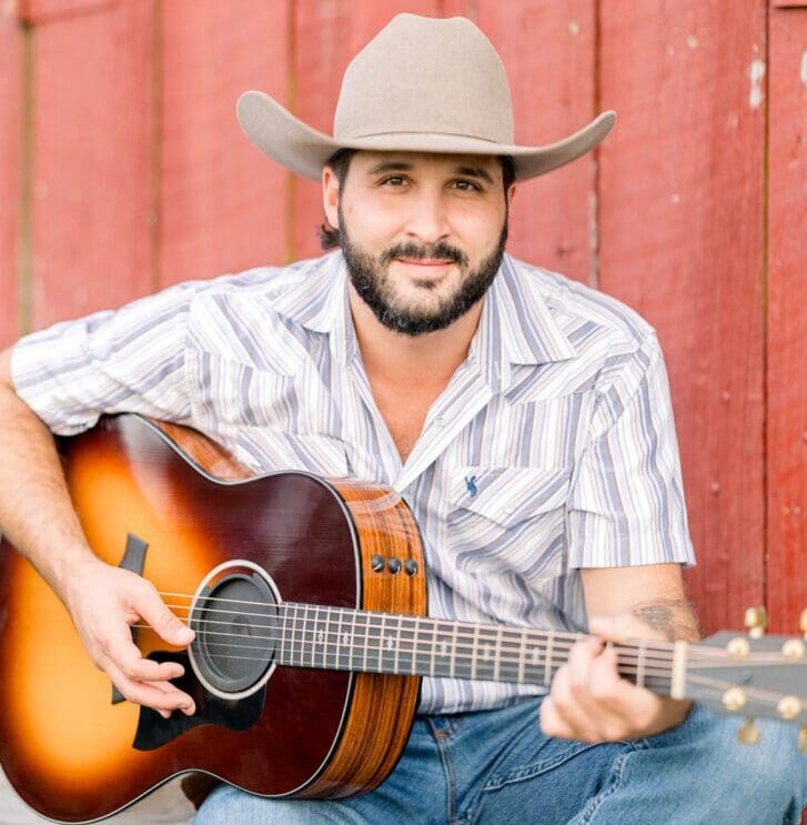 Zack Mannino live at the Farm Lounge